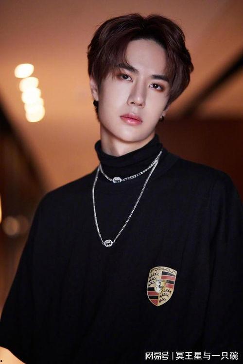 王一博最新大爆料视频播放,最新大爆料视频背后的故事与幕后花絮 第1张 王一博最新大爆料视频播放,最新大爆料视频背后的故事与幕后花絮 第1张